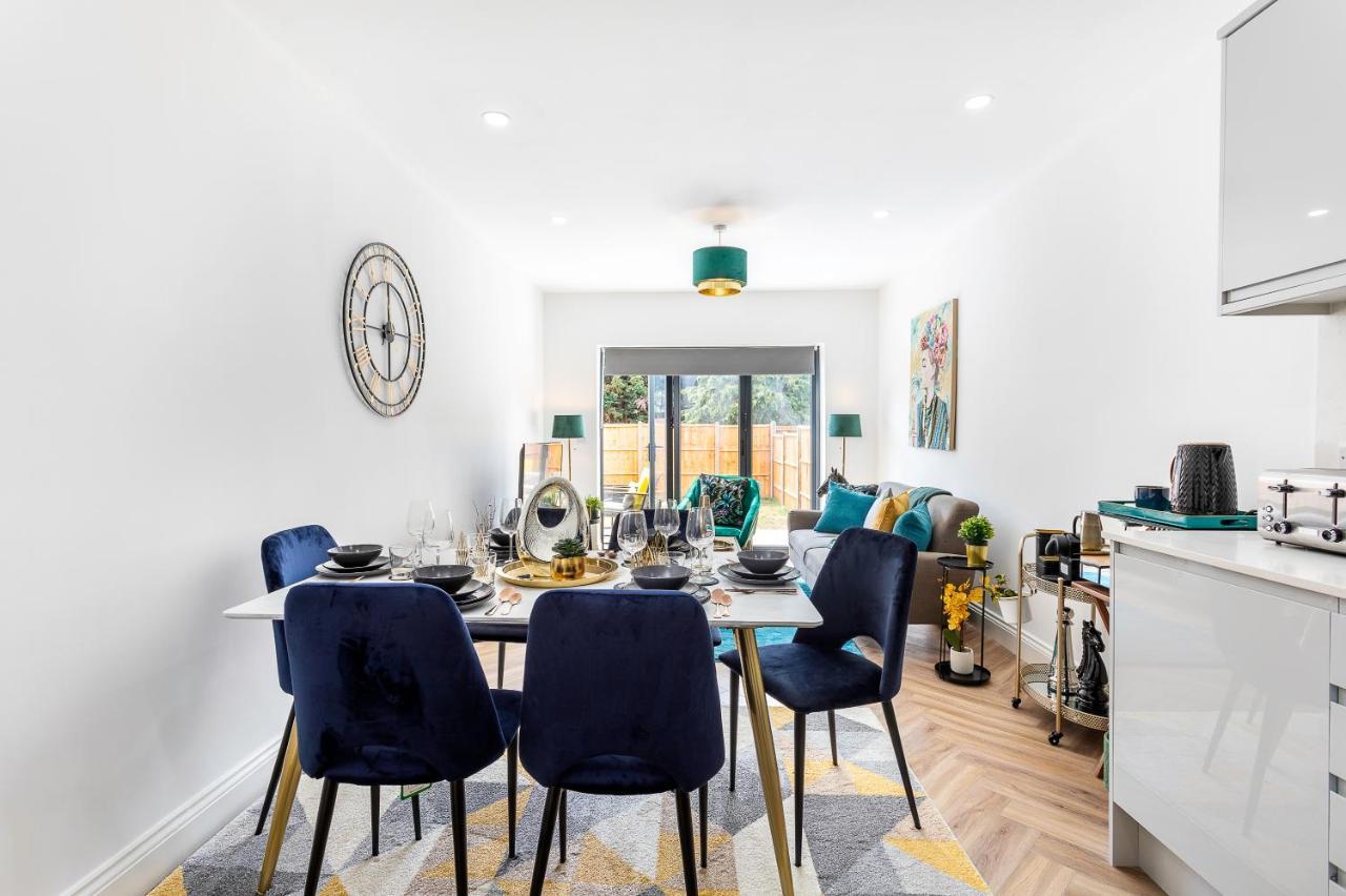 Apartment Stunning West Garden Flat 4bed 2 Bath Free Parking 10 Occupancy